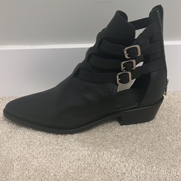 All saints black leather ankle boot lightly worn size 39 - Picture 3 of 6